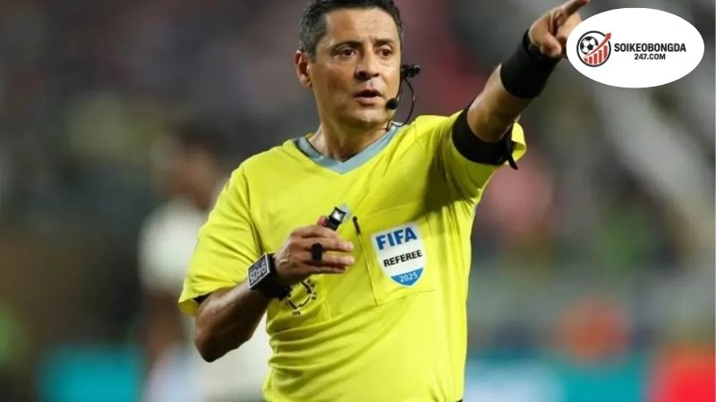 Tiêu chuẩn và đào tạo của trọng tài FIFA - Hành trình trở thành trọng tài 2 Tiêu chuẩn tuyển chọn trọng tài FIFA